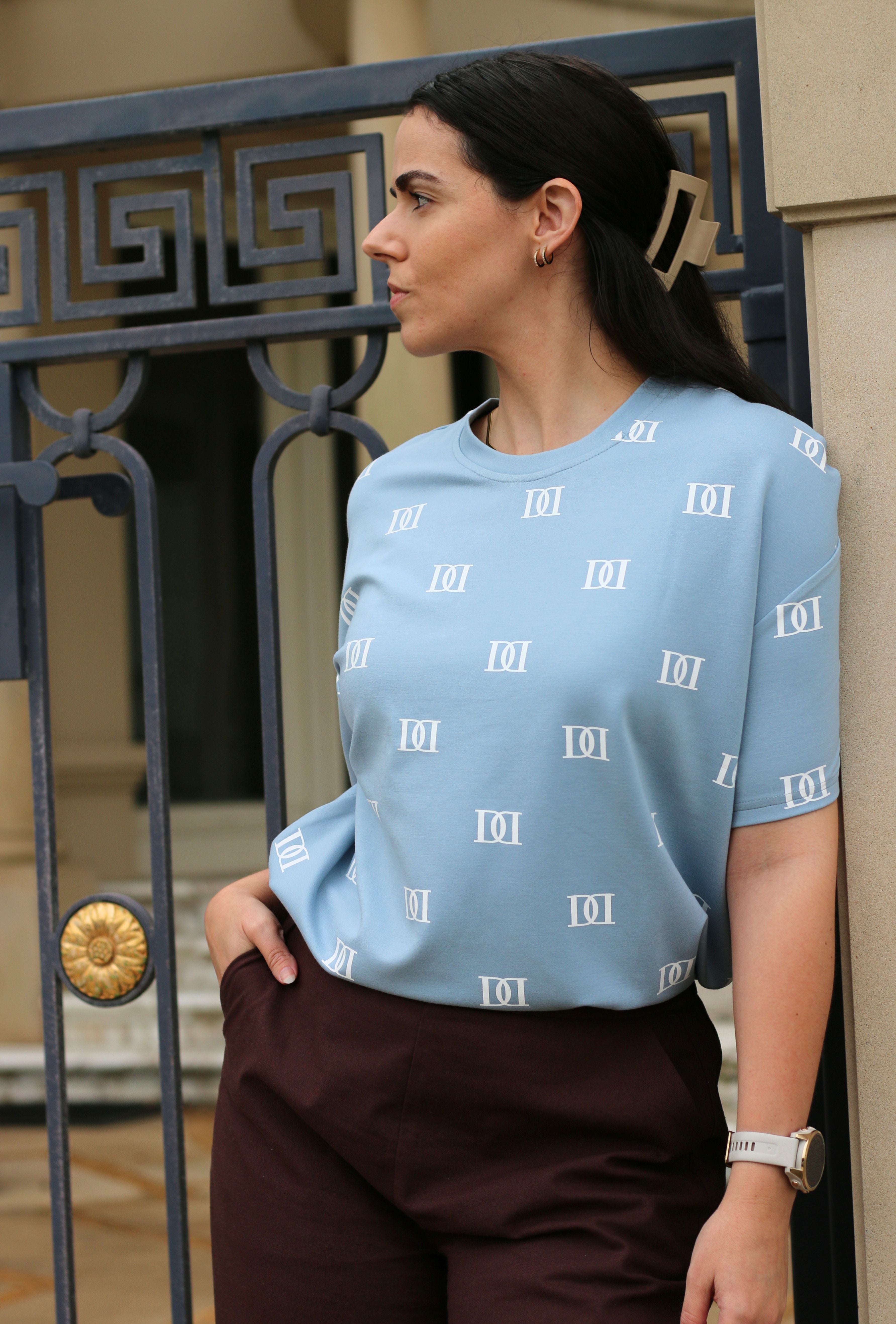 Blue oversized tee, cut specifically for shorter women.